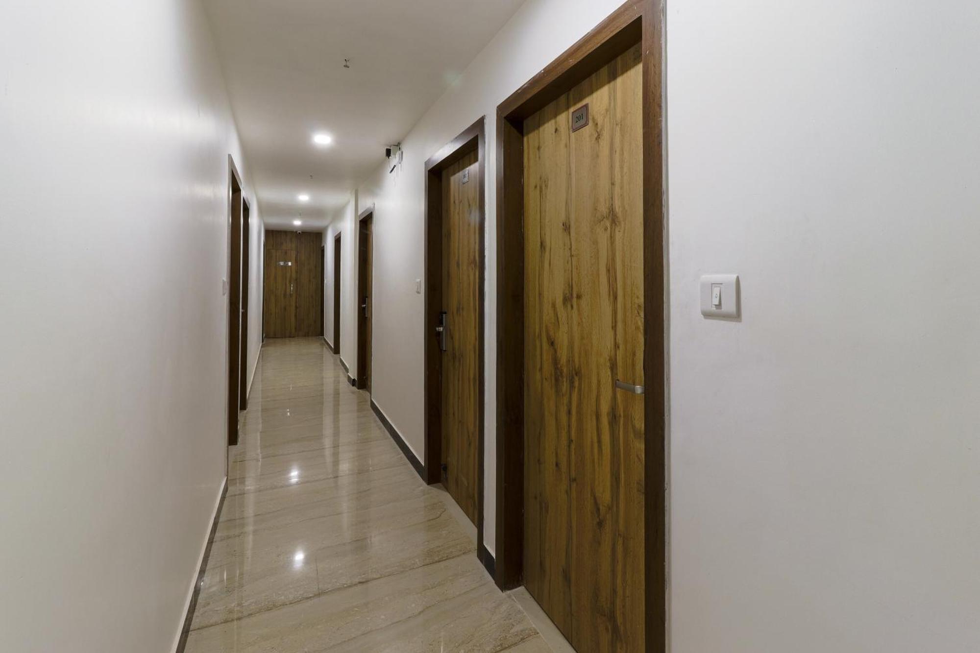 Hotel O Vrindavan Inn Near Lulu Mall Bijnaur Exterior photo