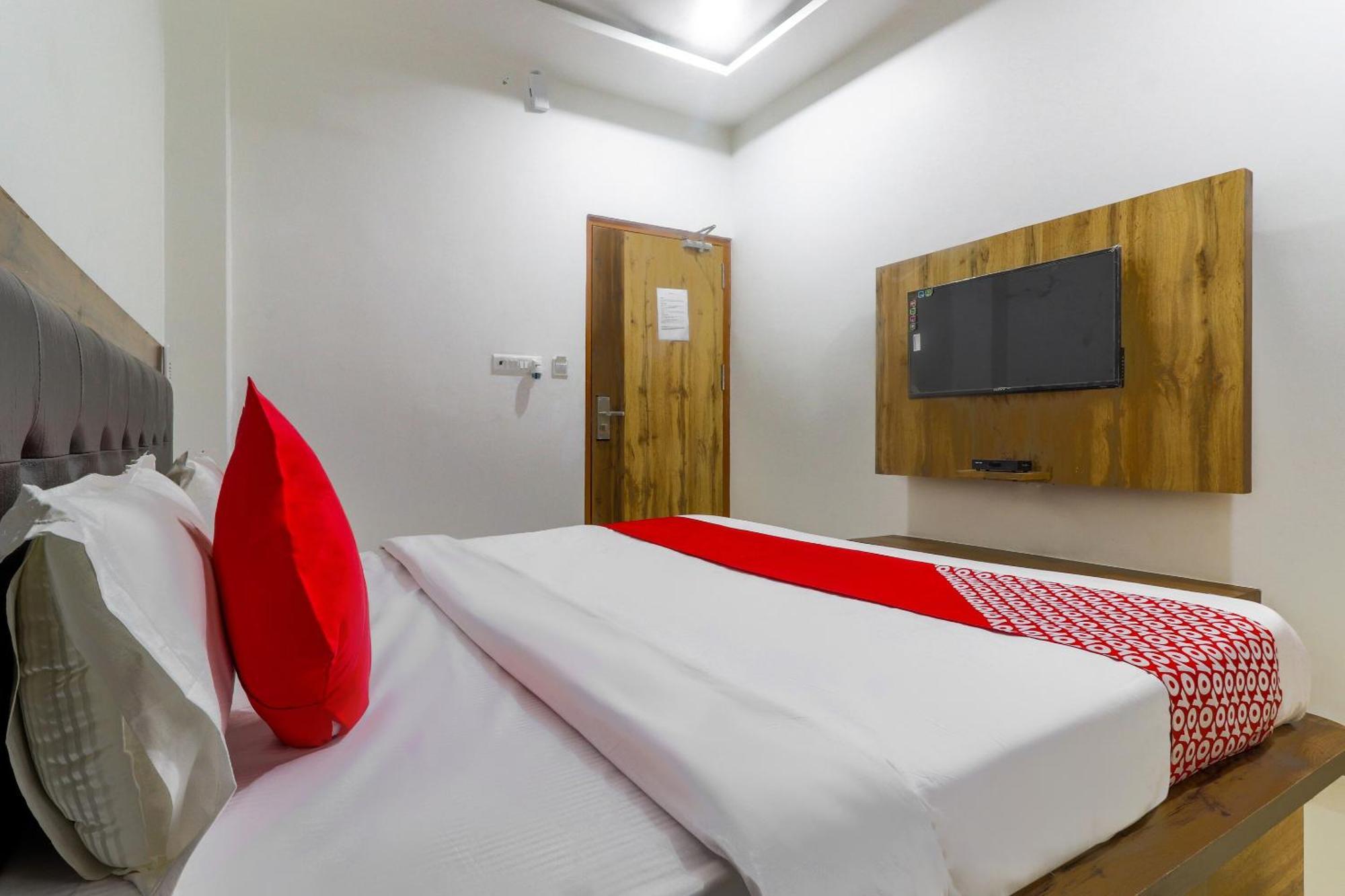 Hotel O Vrindavan Inn Near Lulu Mall Bijnaur Exterior photo