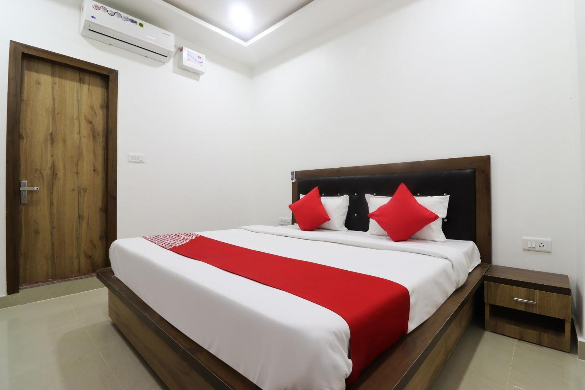 Hotel O Vrindavan Inn Near Lulu Mall Bijnaur Exterior photo